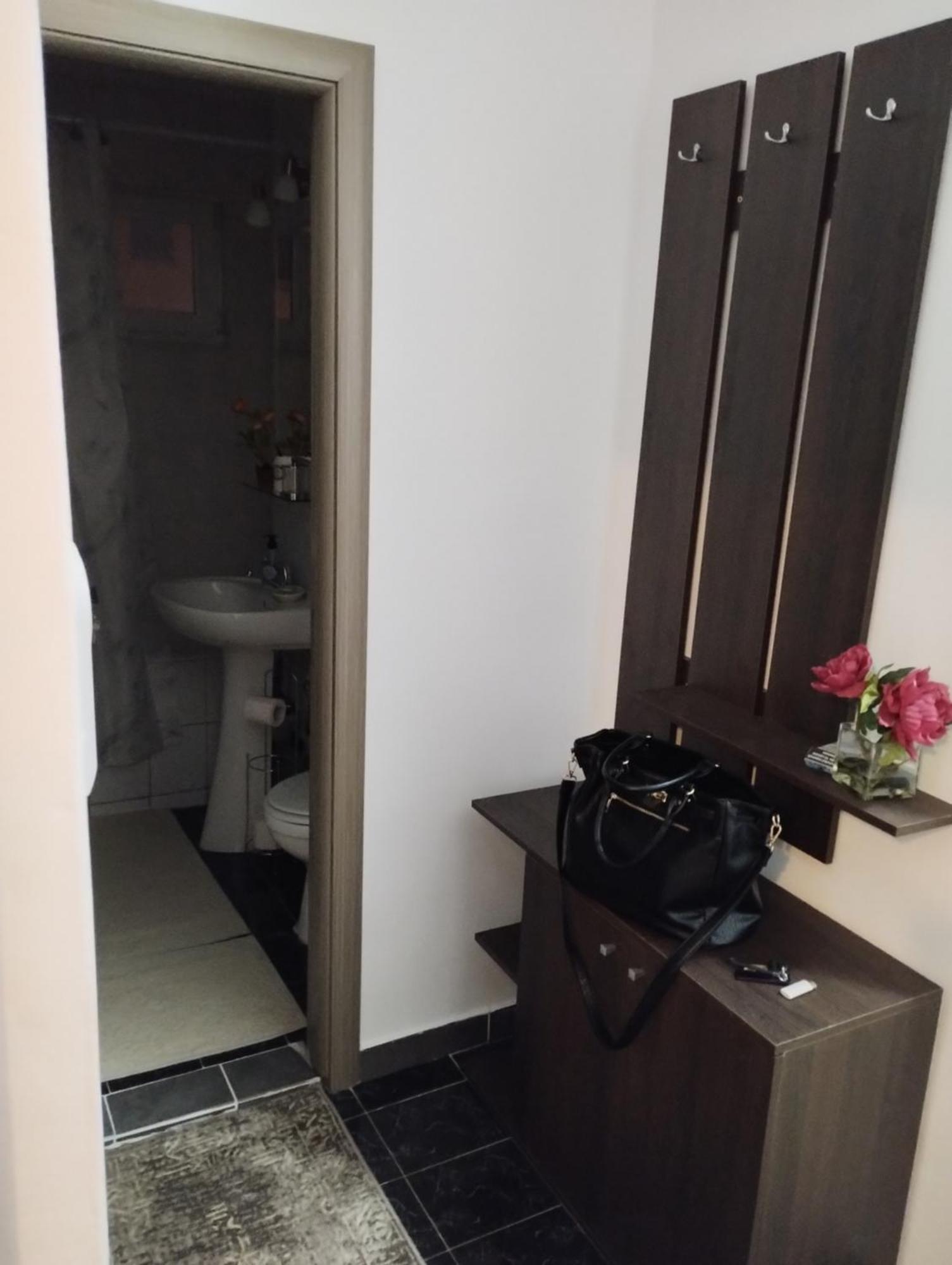 Cri'a Apartament *